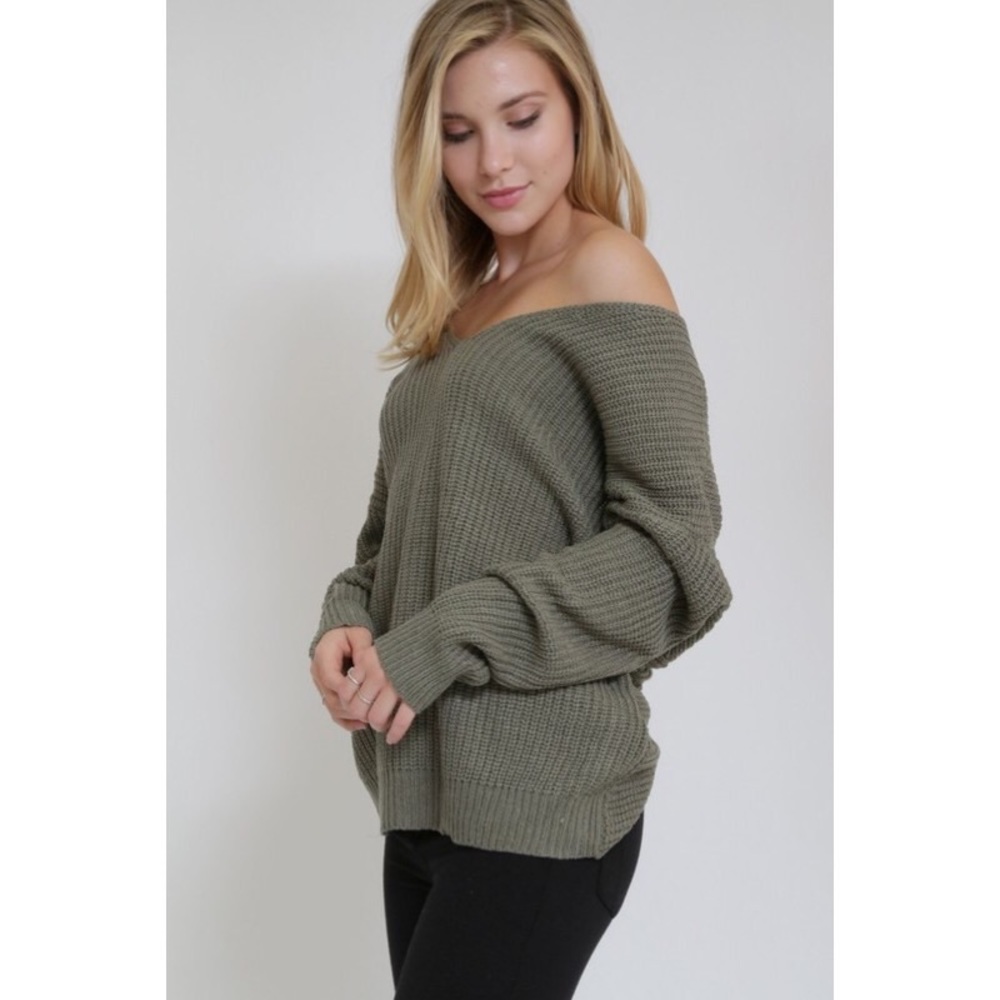 💚Open Back Twist Off the Shoulder Sweater - Picture 4 of 6